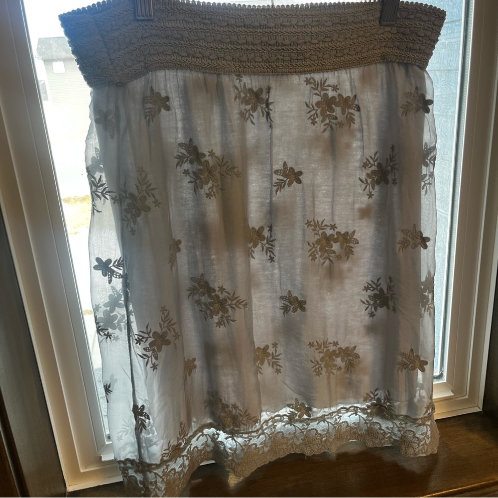 NICOLE- 💯 Silk Lace Italian Made Skirt
